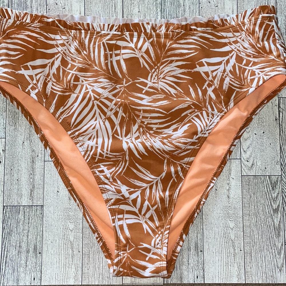 Xhilaration ruffle high waist high leg bikini bottoms EUC size XL